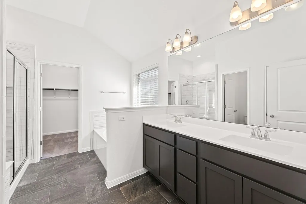 109 Finstown Street Hutto TX 78634