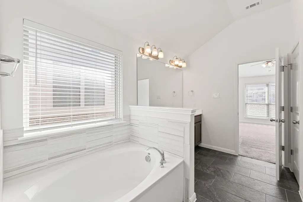 109 Finstown Street Hutto TX 78634