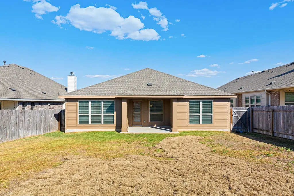 109 Finstown Street Hutto TX 78634