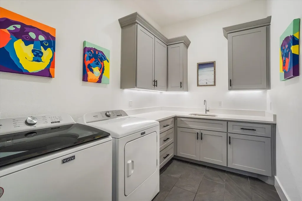 1379 Bunker Ranch Boulevard Dripping Springs TX 78620