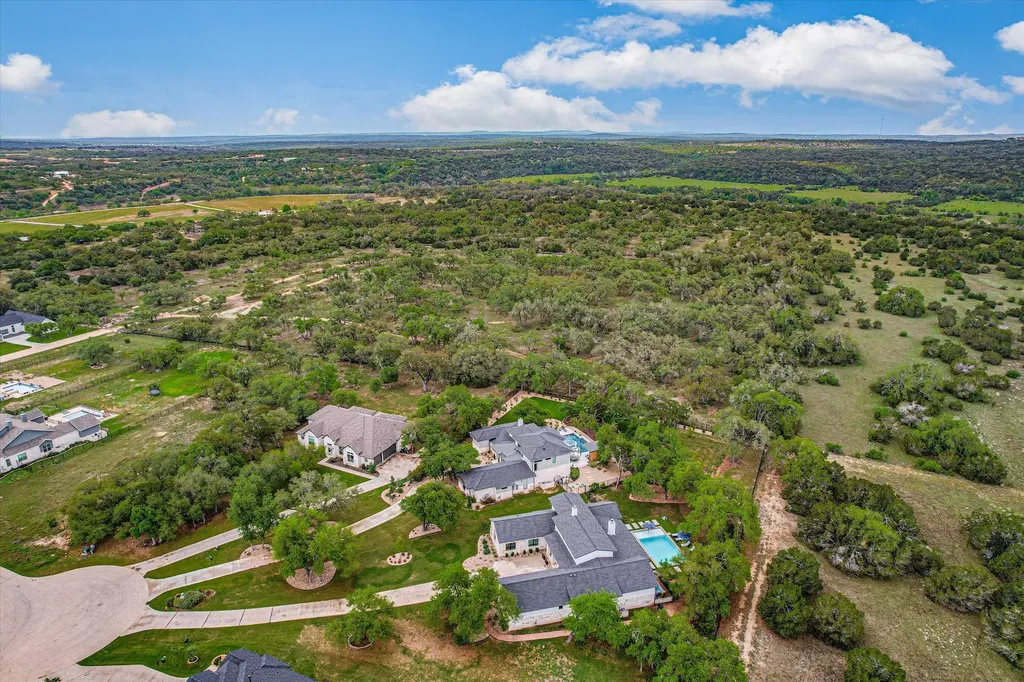 1379 Bunker Ranch Boulevard Dripping Springs TX 78620