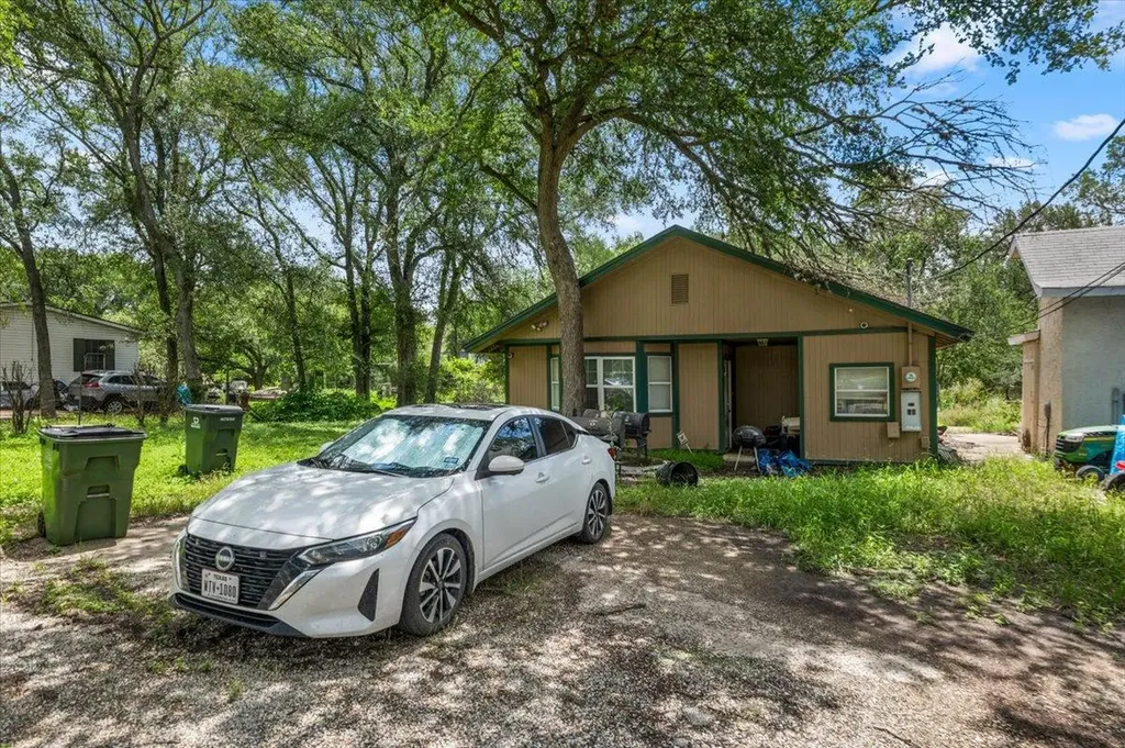151 High Ridge Drive Del Valle TX 78617