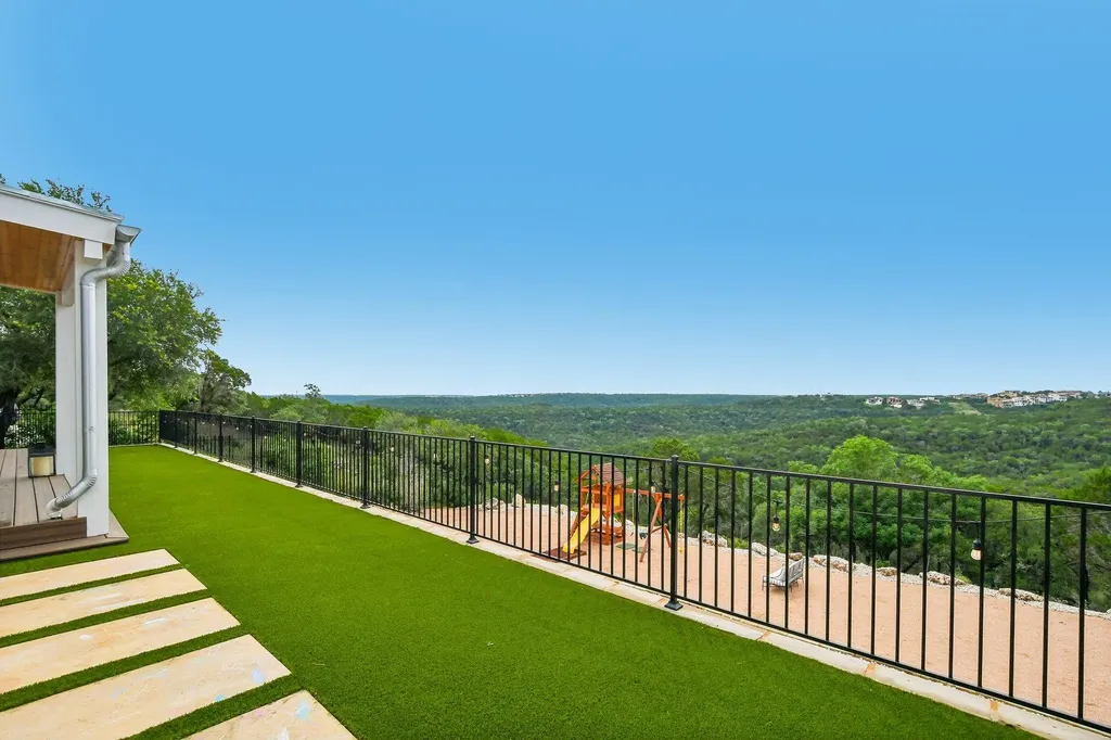 7105 Mountain Trail Austin TX 78732