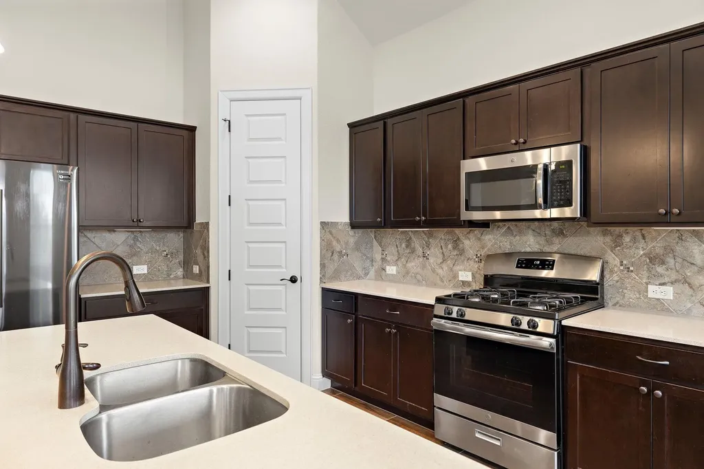 6728 Brindisi Place Round Rock TX 78665
