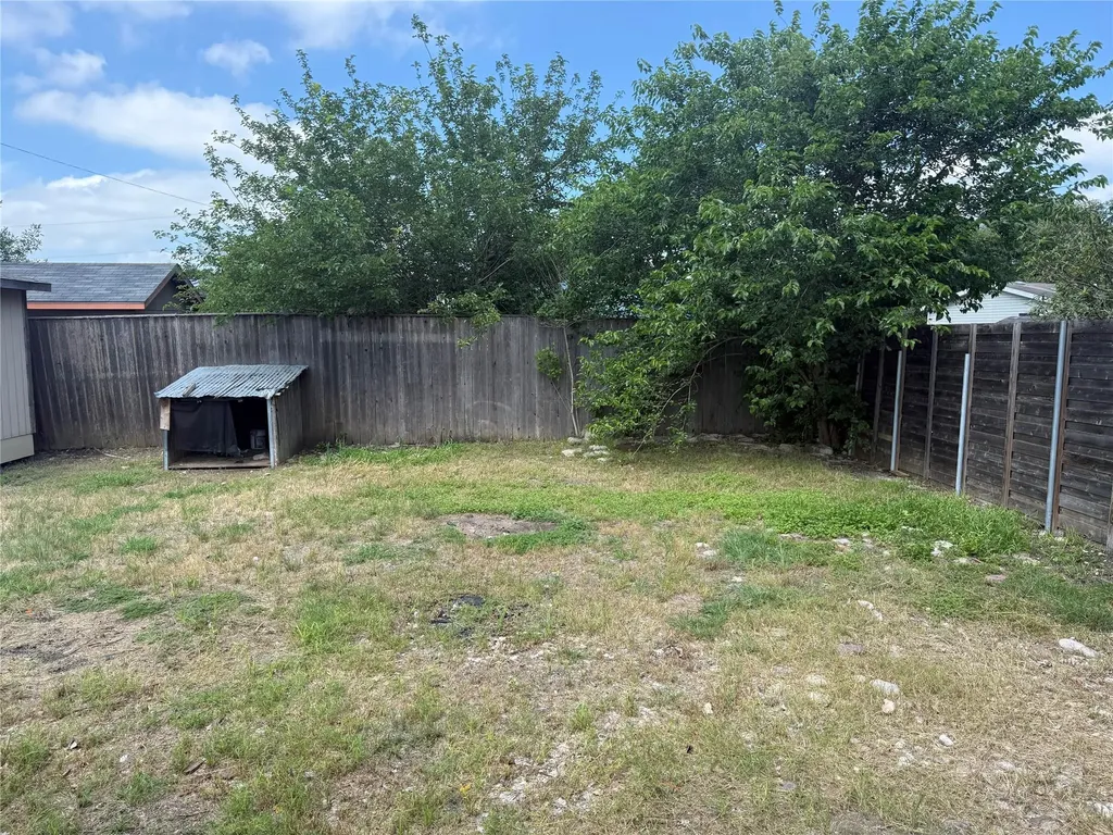652 Stag Horn Pass Kyle TX 78640