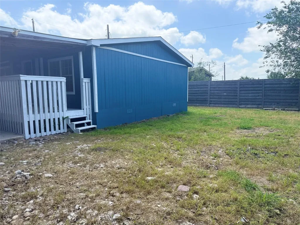 652 Stag Horn Pass Kyle TX 78640