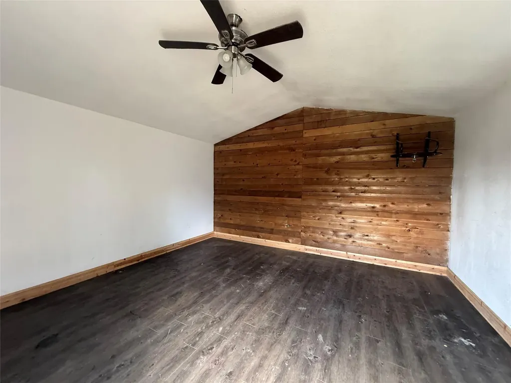 652 Stag Horn Pass Kyle TX 78640