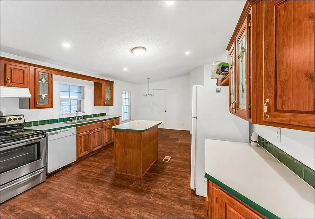 652 Stag Horn Pass Kyle TX 78640