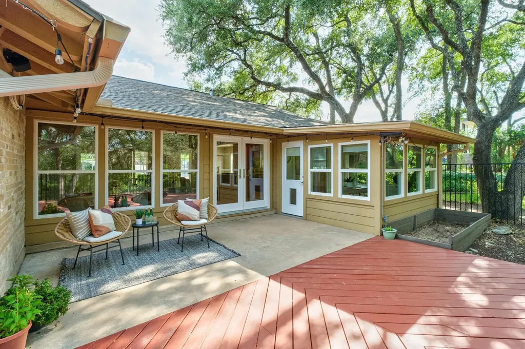2150 Barton Hills Drive Austin TX 78704