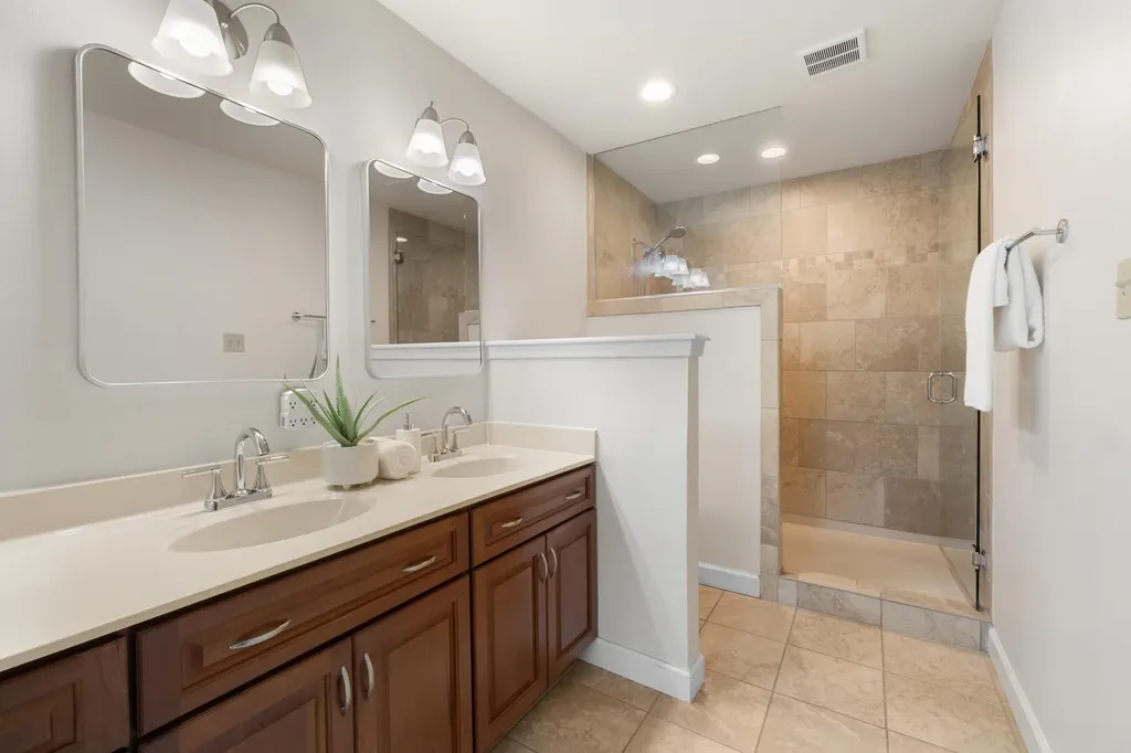 2150 Barton Hills Drive Austin TX 78704