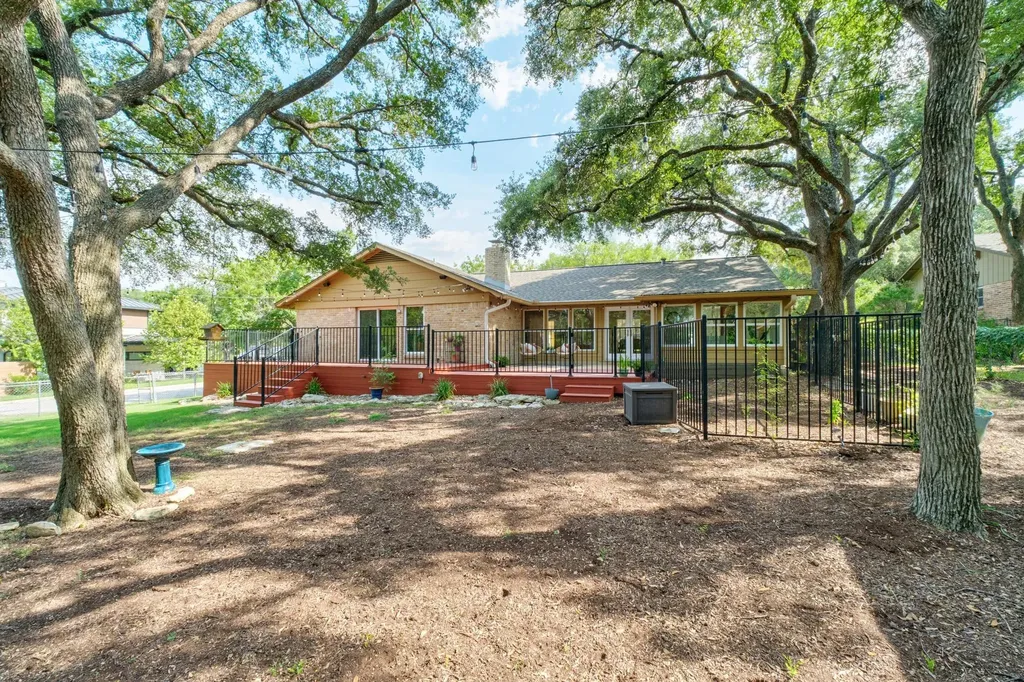2150 Barton Hills Drive Austin TX 78704