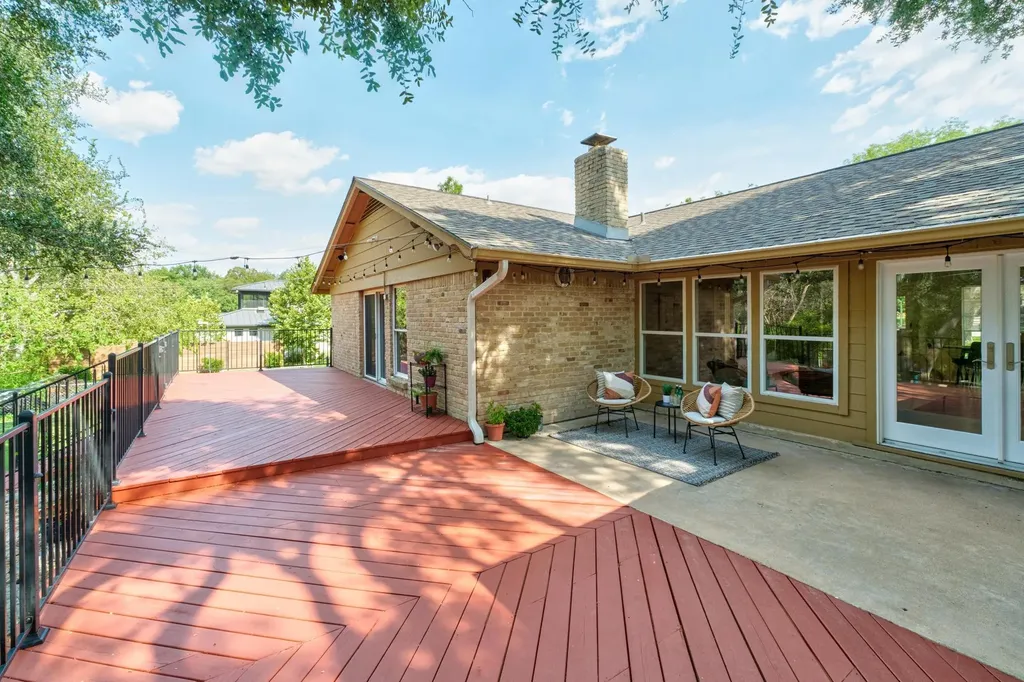 2150 Barton Hills Drive Austin TX 78704