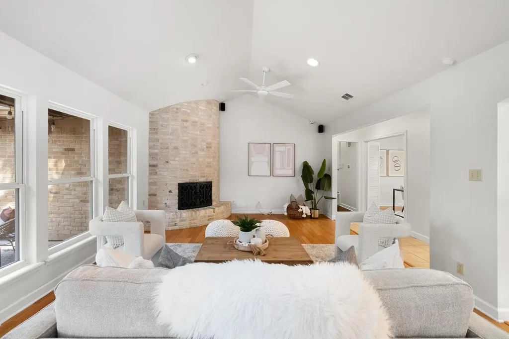 2150 Barton Hills Drive Austin TX 78704