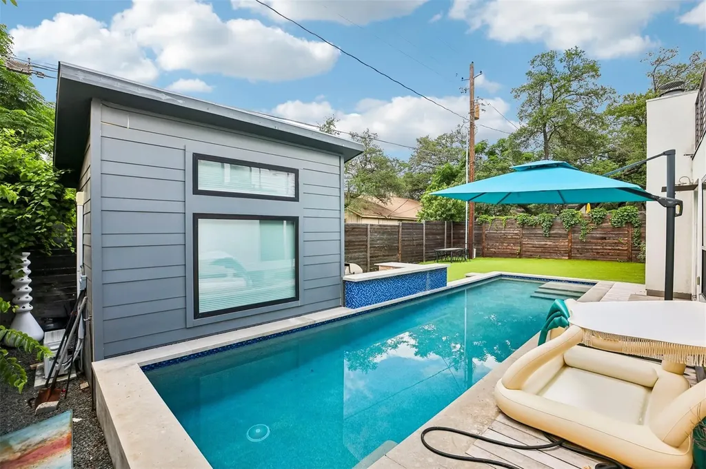 12024 Wycliff Lane Austin TX 78727