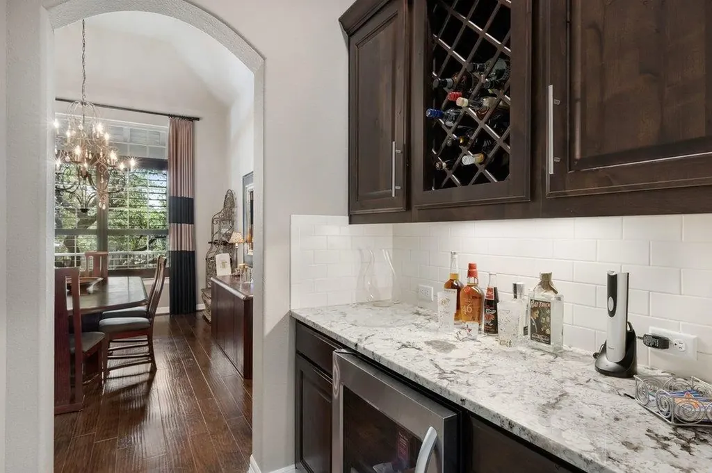 8912 Geranium Cove Austin TX 78738