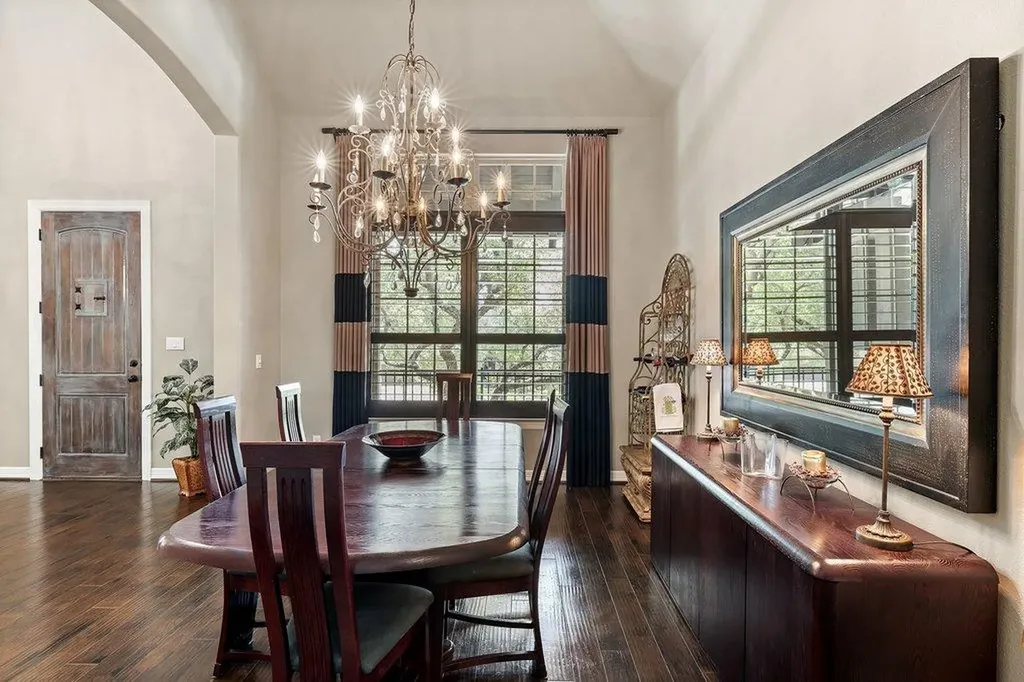 8912 Geranium Cove Austin TX 78738