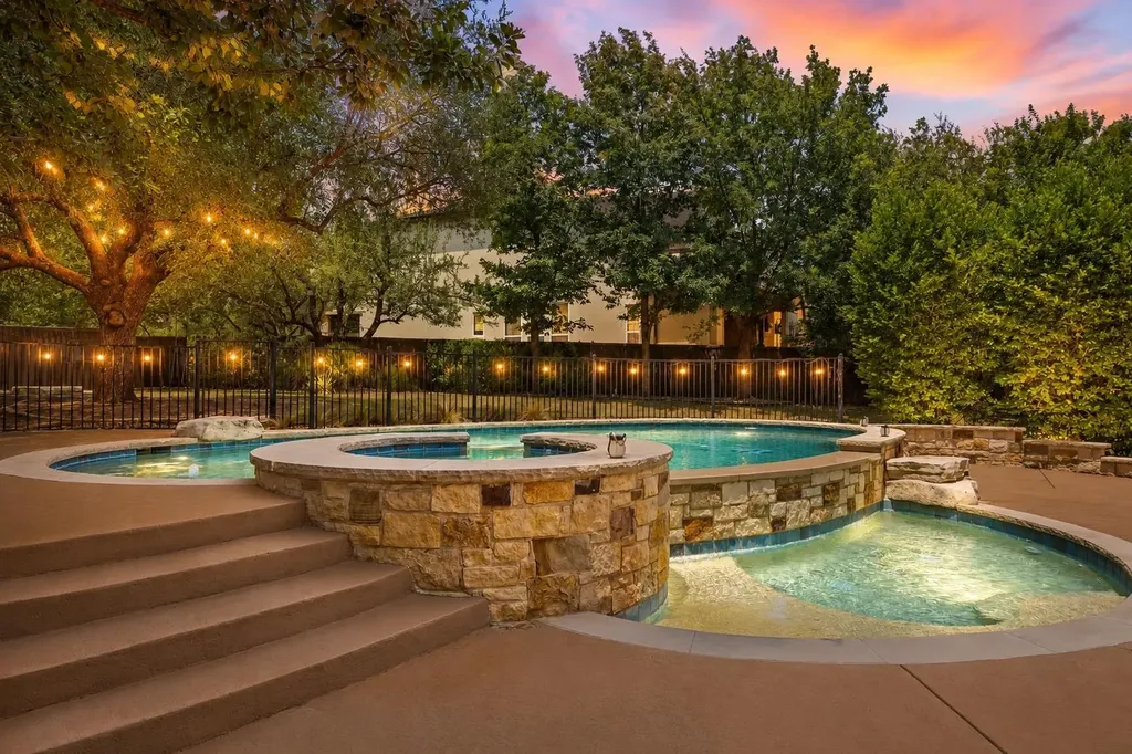 8912 Geranium Cove Austin TX 78738