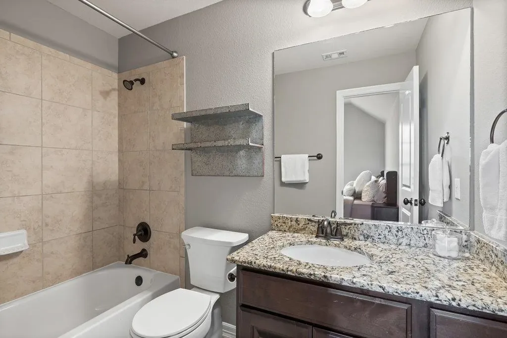 8912 Geranium Cove Austin TX 78738
