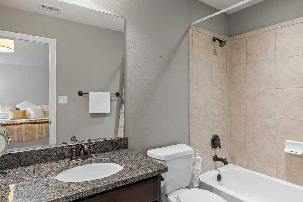 8912 Geranium Cove Austin TX 78738