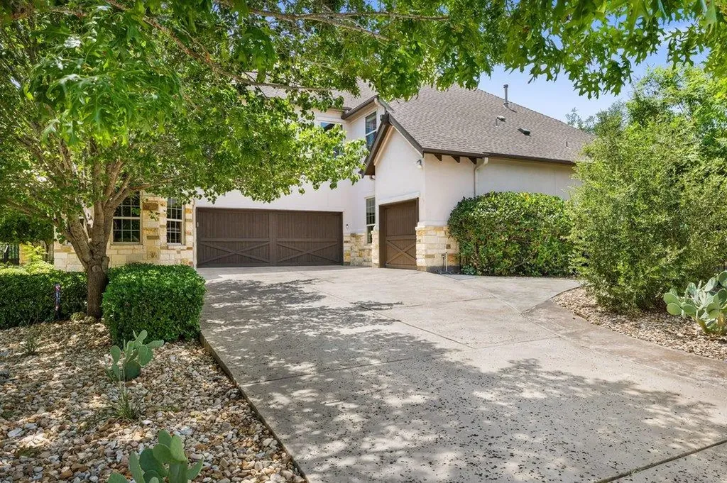 8912 Geranium Cove Austin TX 78738