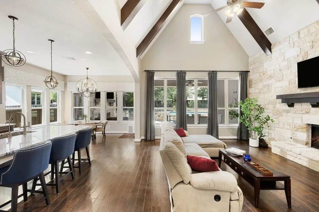 8912 Geranium Cove Austin TX 78738