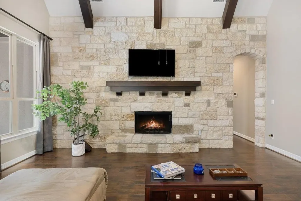 8912 Geranium Cove Austin TX 78738