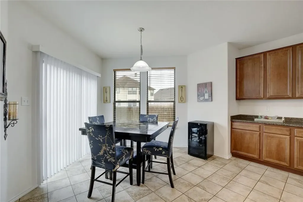 356 Matthews Lane Kyle TX 78640
