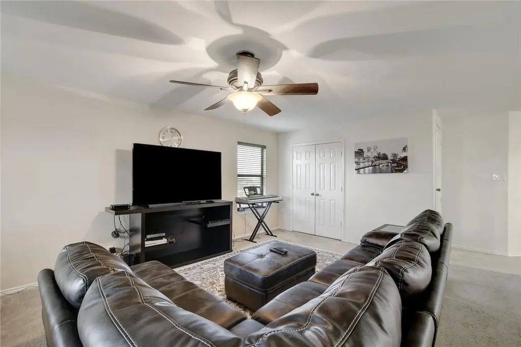 356 Matthews Lane Kyle TX 78640