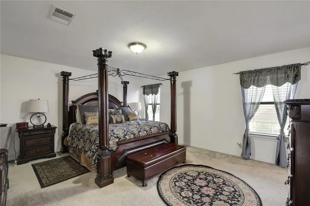 356 Matthews Lane Kyle TX 78640