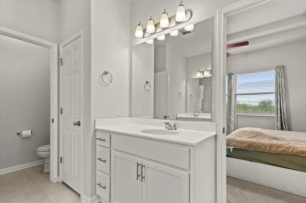 213 Munk Lane Leander TX 78641
