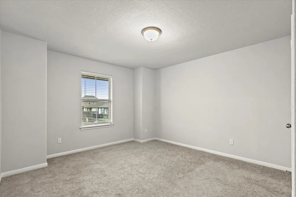 213 Munk Lane Leander TX 78641