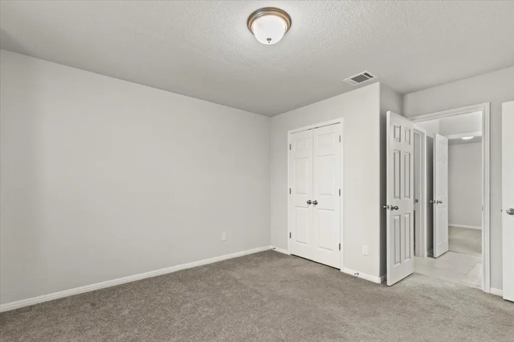 213 Munk Lane Leander TX 78641