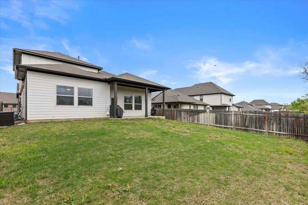 213 Munk Lane Leander TX 78641