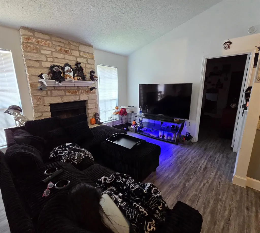 2013 Margalene Way Austin TX 78728