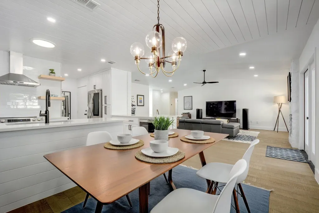 12212 Scribe Drive Austin TX 78759