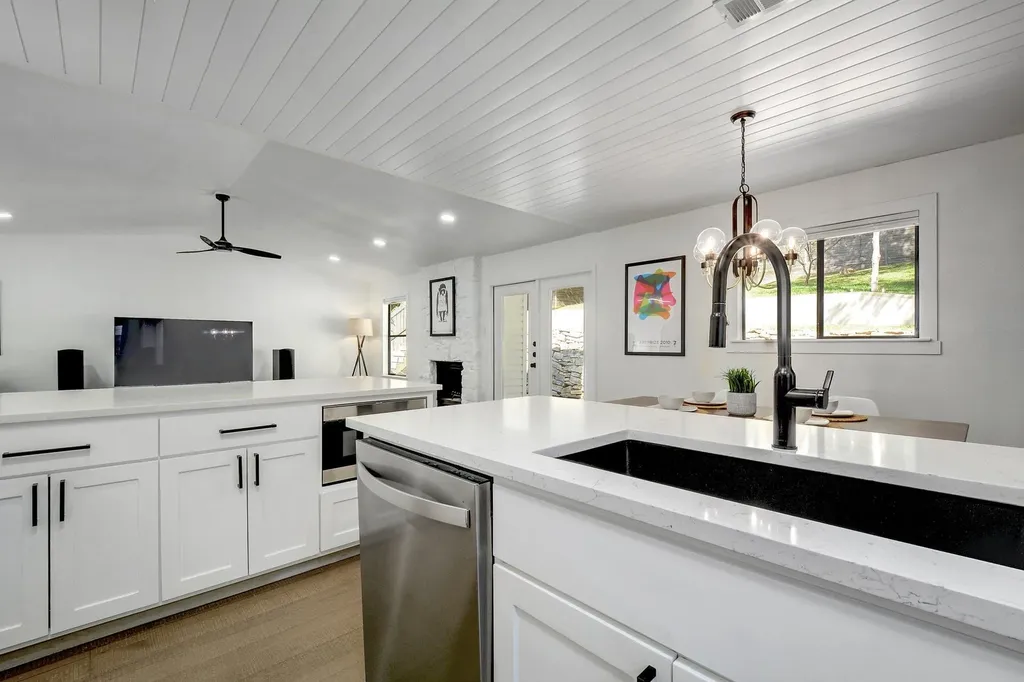 12212 Scribe Drive Austin TX 78759