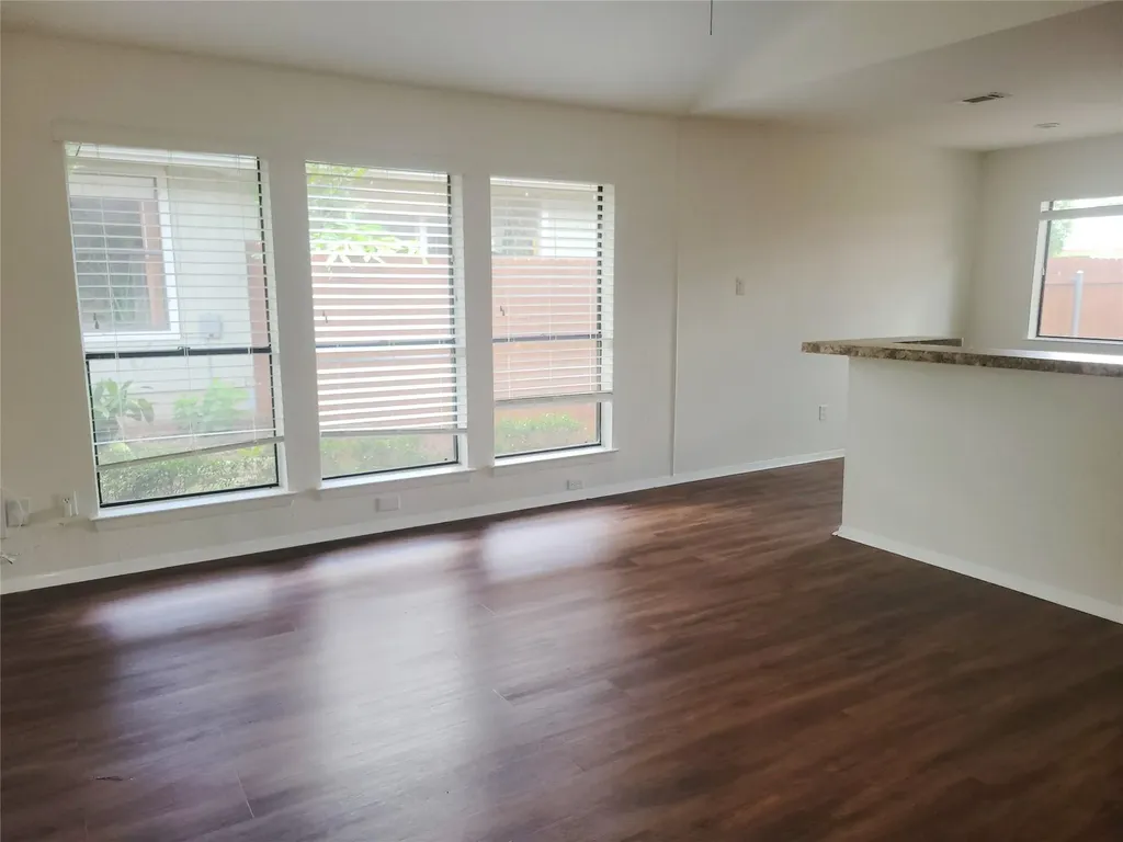 12301 Furrow Cove Austin TX 78753