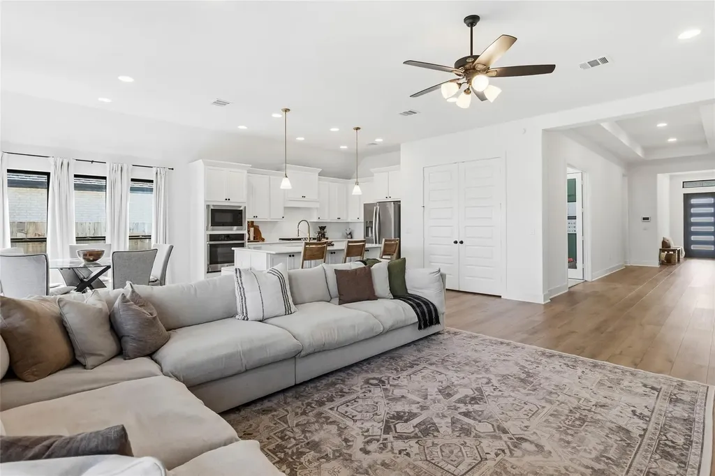 14421 Kira Lane Manor TX 78653