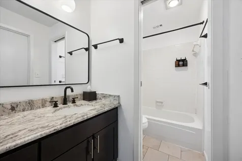3202 French Place Austin TX 78722