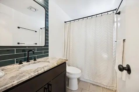 3202 French Place Austin TX 78722
