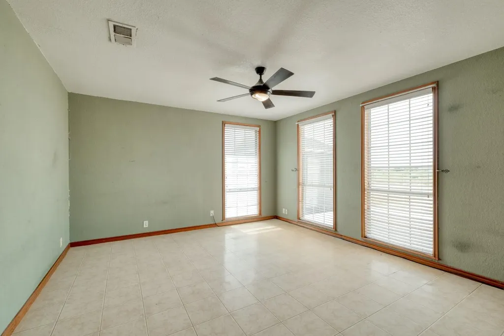 2701 Windy Ridge Road Taylor TX 76574