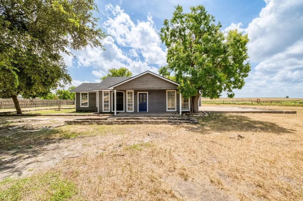 2701 Windy Ridge Road Taylor TX 76574