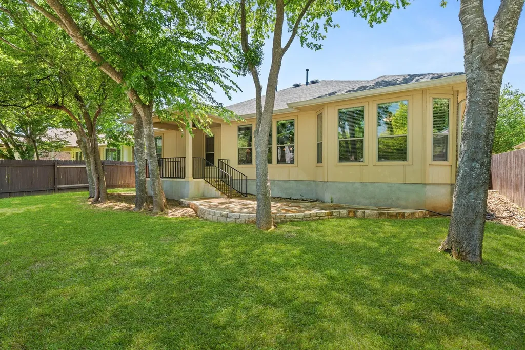 640 Wiltshire Drive Hutto TX 78634