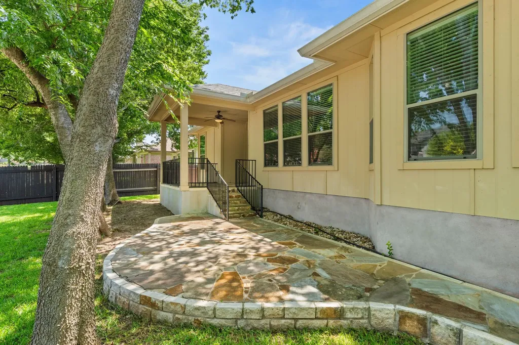 640 Wiltshire Drive Hutto TX 78634