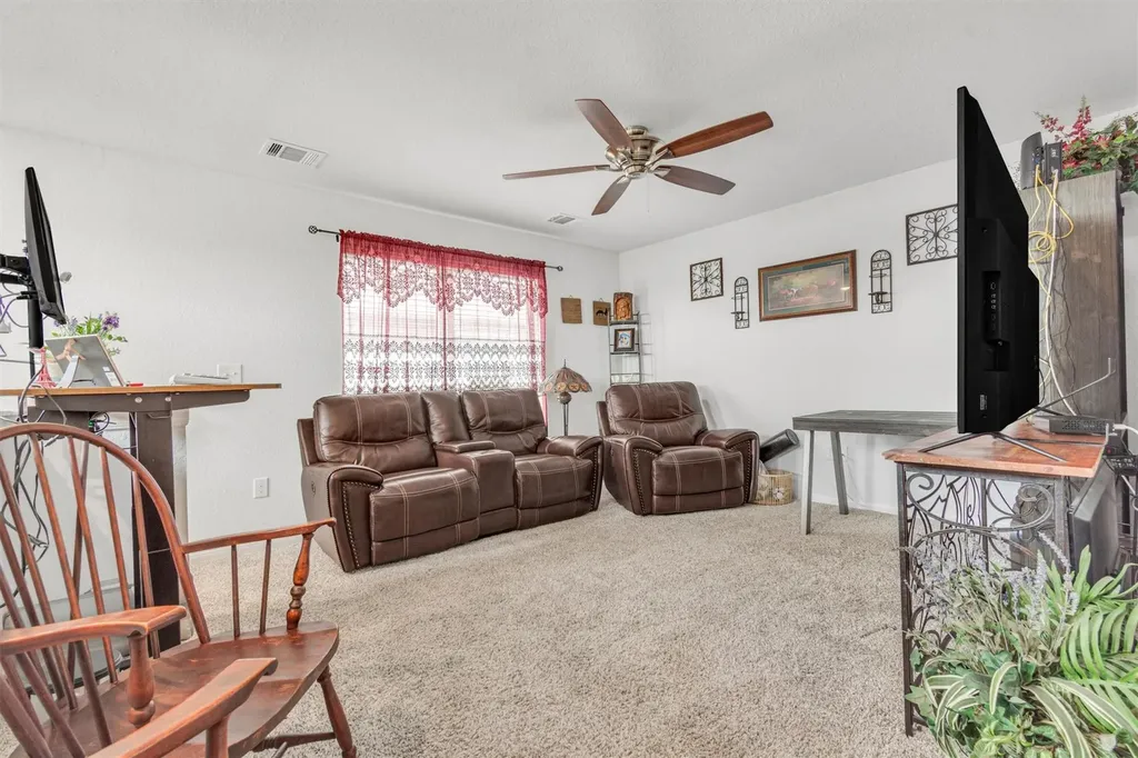 124 Zion Drive Kyle TX 78640