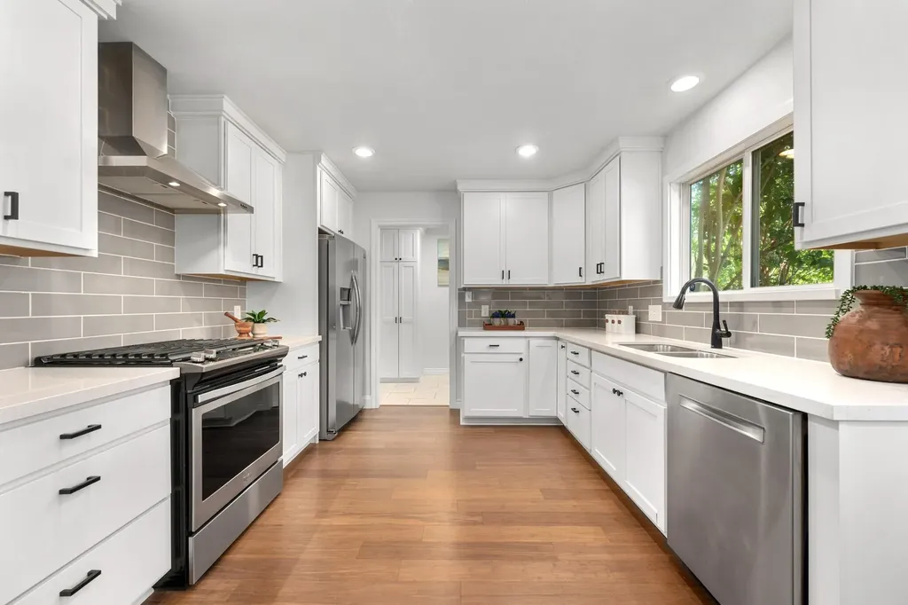 4105 Eskew Drive Austin TX 78749
