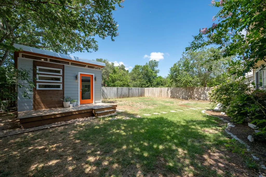 4105 Eskew Drive Austin TX 78749