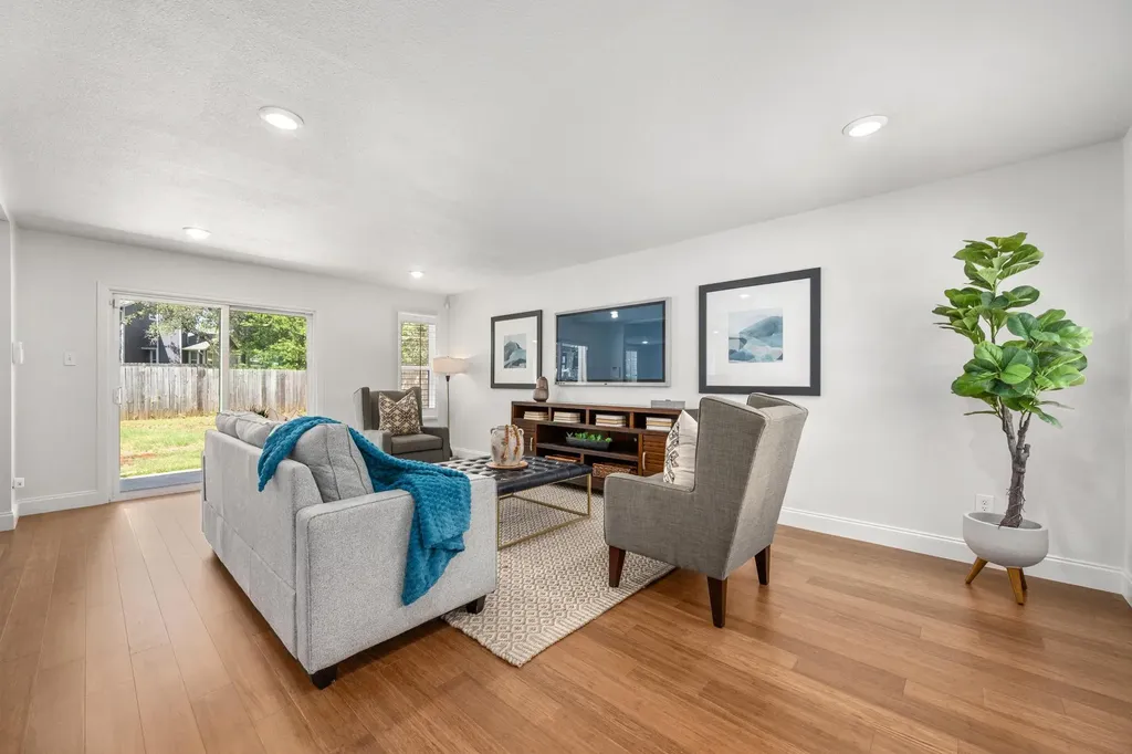 4105 Eskew Drive Austin TX 78749