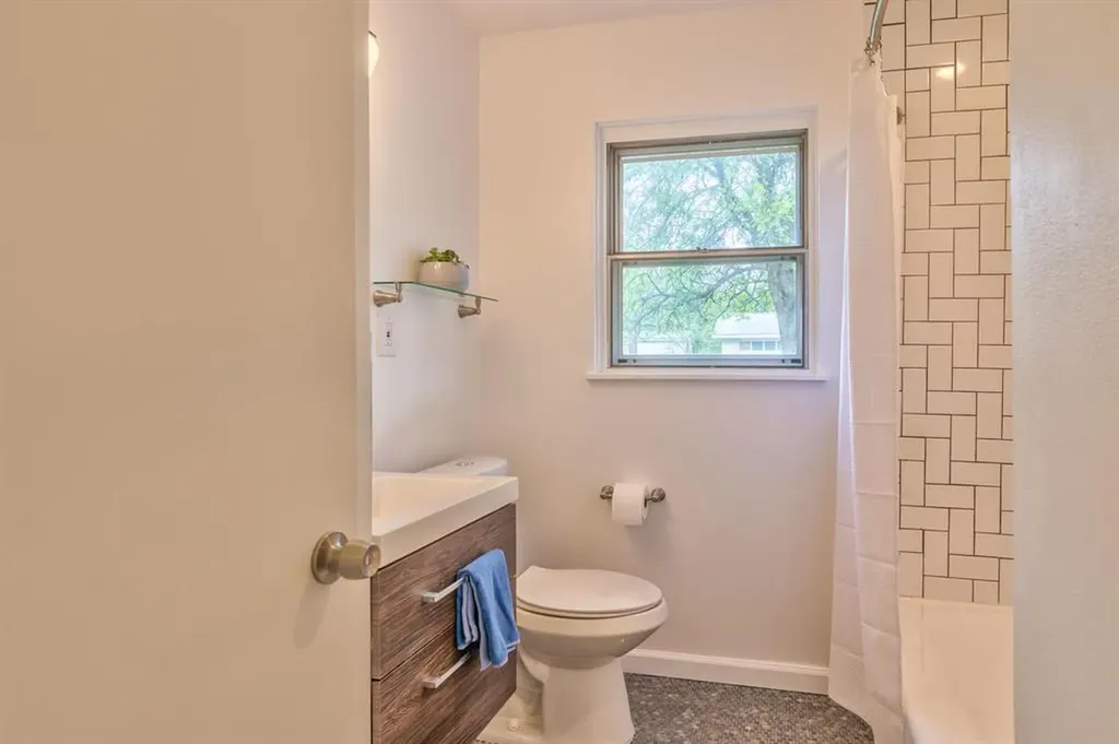 8107 Lazy Lane Austin TX 78757