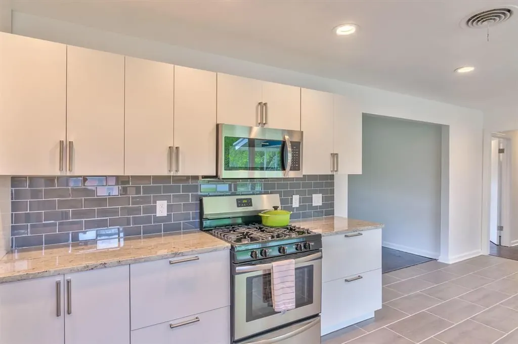 8107 Lazy Lane Austin TX 78757